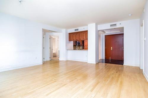 Salle à manger - 908-2000 Rue Drummond, Montréal (Ville-Marie), QC - Indoor