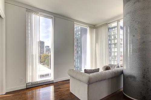 Salon - 802-1450 Boul. René-Lévesque O., Montréal (Ville-Marie), QC - Indoor Photo Showing Other Room