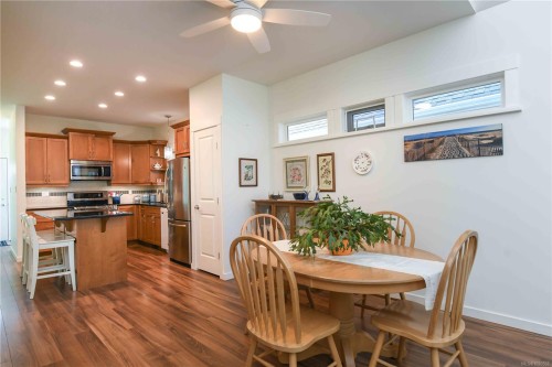 5-700 Lancaster Way, Comox, BC 