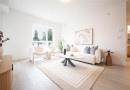 202-258 Helmcken Rd, View Royal, BC  - Indoor Photo Showing Living Room 