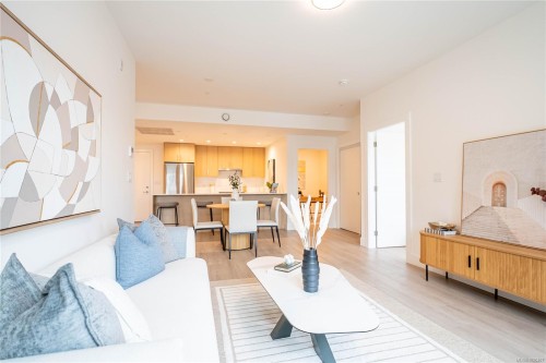 202-258 Helmcken Rd, View Royal, BC - Indoor Photo Showing Living Room