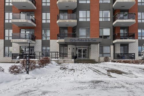 401-1 Rue Édouard-Lalonde  Vaudreuil-Dorion, QC J7V 0H7
