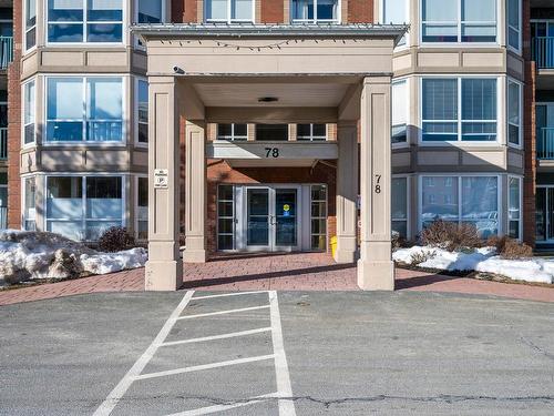 106 78 Regency Park Drive, Clayton Park, NS 