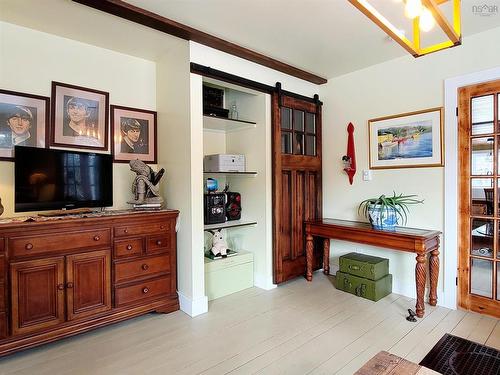 35 Mcdonald Road, White Point, NS 