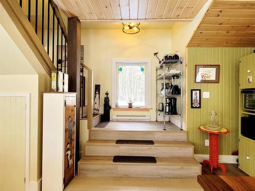 35 Mcdonald Road, White Point, NS 