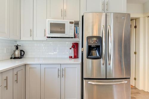 2069 Horizon Drive, West Kelowna, BC - Indoor Photo Showing Kitchen