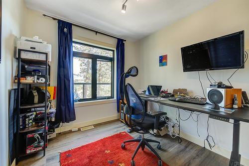 2069 Horizon Drive, West Kelowna, BC - Indoor Photo Showing Office