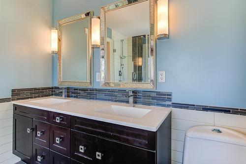 2069 Horizon Drive, West Kelowna, BC - Indoor Photo Showing Bathroom