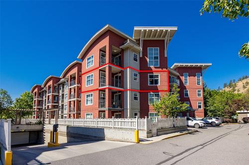 301-555 Yates Road  Kelowna, BC V1V 2V2