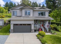 6239 Selkirk Terr  Duncan, BC V9L 0A6