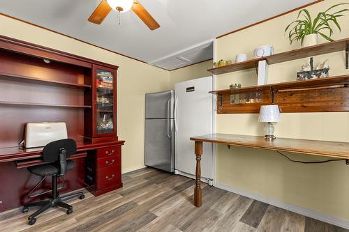 Salle de couture - 1357Z  - 1361Z Ch. St-Louis, Saint-Lazare, QC 