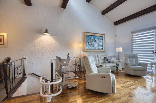 Living room - 7-254 Rue Lesage, Sainte-Adèle, QC - Indoor