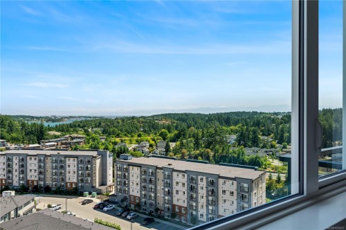 101-2000 West Park Lane, View Royal, BC - Outdoor With View