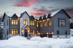 17 Connor Drive  Whitchurch-Stouffville, ON L4A 2Z1