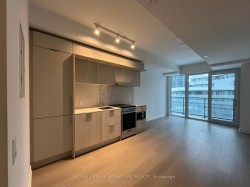 312-448 Burnhamthorpe Road W Mississauga, ON L5B 4M6