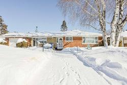 42 Rue Demontigny  Trois-Rivières, QC G9B 1H7