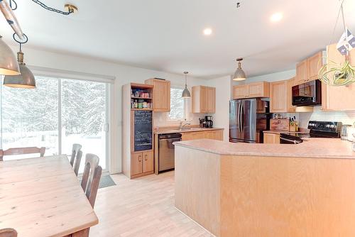 Kitchen - 238 12E Rang E., Stoke, QC - Indoor Photo Showing Kitchen With Double Sink