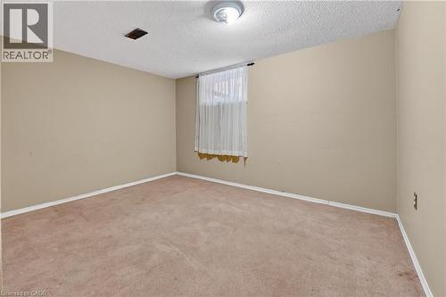 209 Ravenbury Drive, Hamilton, ON - Indoor Photo Showing Other Room