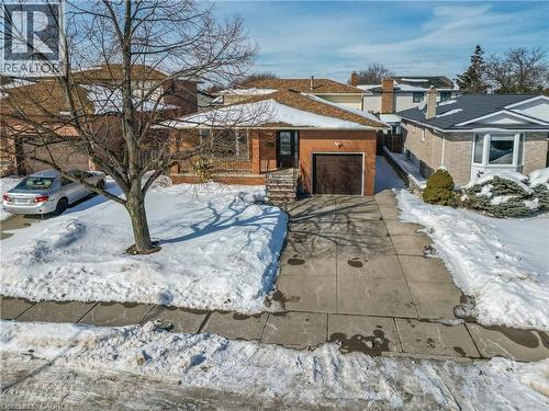 209 RAVENBURY Drive  Hamilton, ON L8W 2J2