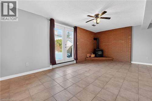 209 Ravenbury Drive, Hamilton, ON - Indoor Photo Showing Other Room