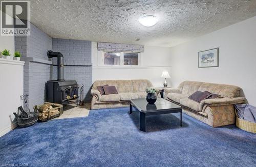 27 Erinbrook Drive, Kitchener, ON - Indoor Photo Showing Living Room