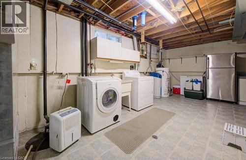 27 Erinbrook Drive, Kitchener, ON - Indoor Photo Showing Laundry Room