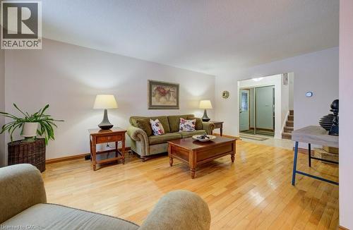 27 Erinbrook Drive, Kitchener, ON - Indoor Photo Showing Living Room
