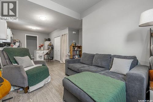 602 Kloppenburg Terrace, Saskatoon, SK - Indoor Photo Showing Living Room