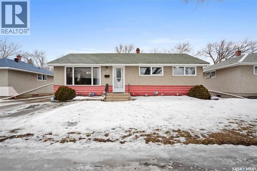 3814 SHERWOOD DRIVE  Regina, SK S4R 4A6