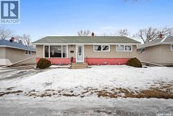 3814 SHERWOOD DRIVE  Regina, SK S4R 4A6