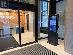 606 - 1660 BLOOR STREET W  Toronto, ON M6P 1A8