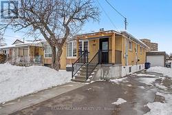 37 AVIS CRESCENT  Toronto, ON M4B 1B8