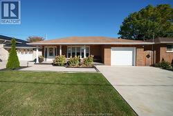 662 Mohawk ROAD  Hamilton, ON L9C 1X8