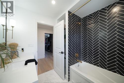 662 Mohawk Road West, Hamilton, ON 