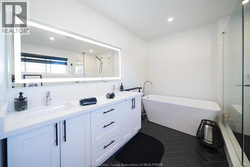 662 Mohawk Road West, Hamilton, ON 