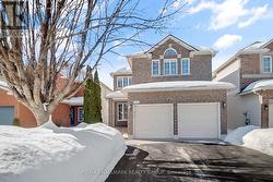 45 RIALTO WAY  Ottawa, ON K1T 4B1