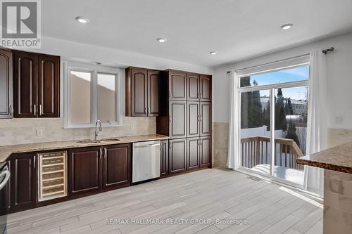 45 Rialto Way, Ottawa, ON - Indoor Photo Showing Kitchen