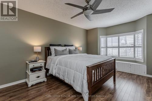 2170 Jardine Crescent, Burlington, ON - Indoor Photo Showing Bedroom