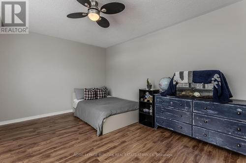 2170 Jardine Crescent, Burlington, ON - Indoor Photo Showing Bedroom