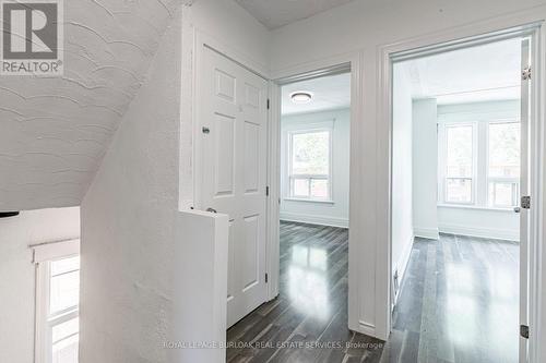 22 Myrtle Avenue, Hamilton, ON - Indoor Photo Showing Other Room