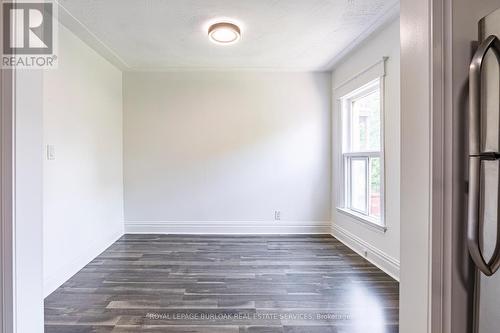 22 Myrtle Avenue, Hamilton, ON - Indoor Photo Showing Other Room