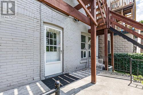 22 Myrtle Avenue, Hamilton, ON - Outdoor With Exterior