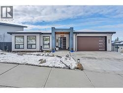 2719 HAWTHORN Drive  Penticton, BC V2A 9A9
