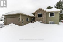 31 AIRPORT ROAD  Petawawa, ON K8A 6W7