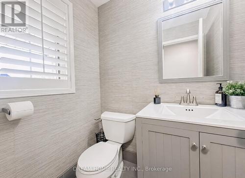 3746 Windhaven Drive, Mississauga, ON - Indoor Photo Showing Bathroom