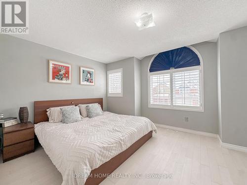 Bright bedroom with arched window - 3746 Windhaven Drive, Mississauga, ON - Indoor Photo Showing Bedroom