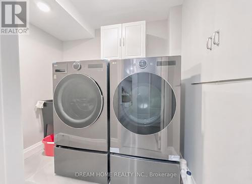 3746 Windhaven Drive, Mississauga, ON - Indoor Photo Showing Laundry Room
