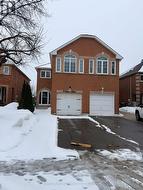 9 CARUSO DRIVE  Brampton, ON L6Y 5B1