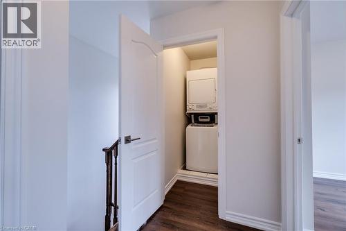 2367 Peppiatt Common, Burlington, ON - Indoor Photo Showing Laundry Room