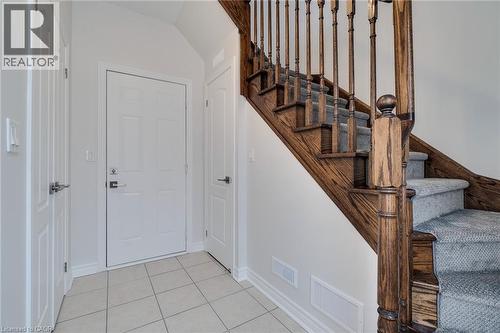 2367 Peppiatt Common, Burlington, ON - Indoor Photo Showing Other Room